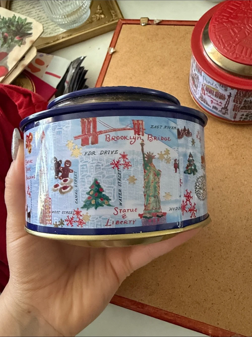 2 Illume Anthropologie Christmas Candles NY Vanilla Chai & Paris Mulled Wine